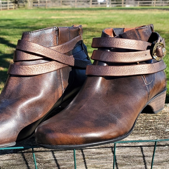 Taos leather booties, chocolate, size 7 - Picture 4 of 4
